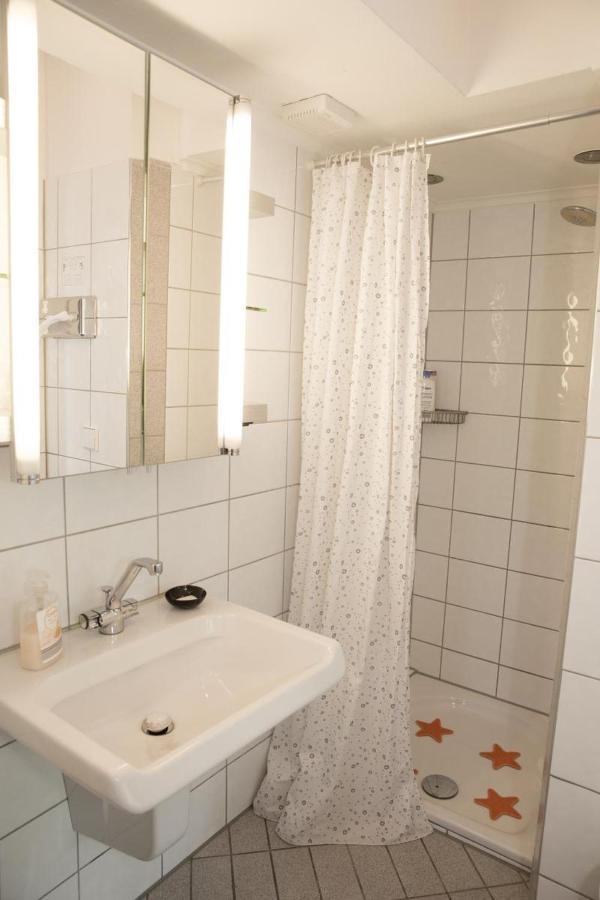 Air Boardinghouse Tulip Stockum, Zu Fuss - 3 Minuten Zur Messe Düsseldorf Zewnętrze zdjęcie